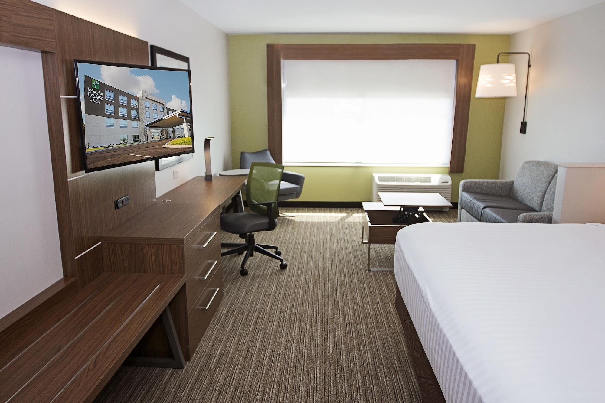 Holiday Inn Express & Suites Greenwood Mall By Ihg Exterior photo